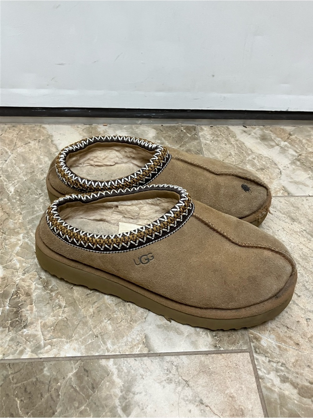 UGG Tasman Chestnut Suede Sheepskin Lined Slip On Slippers Size 6